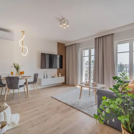 Kameralis Old Town - Klimatyzacja - Balkon - Winda Apartment *